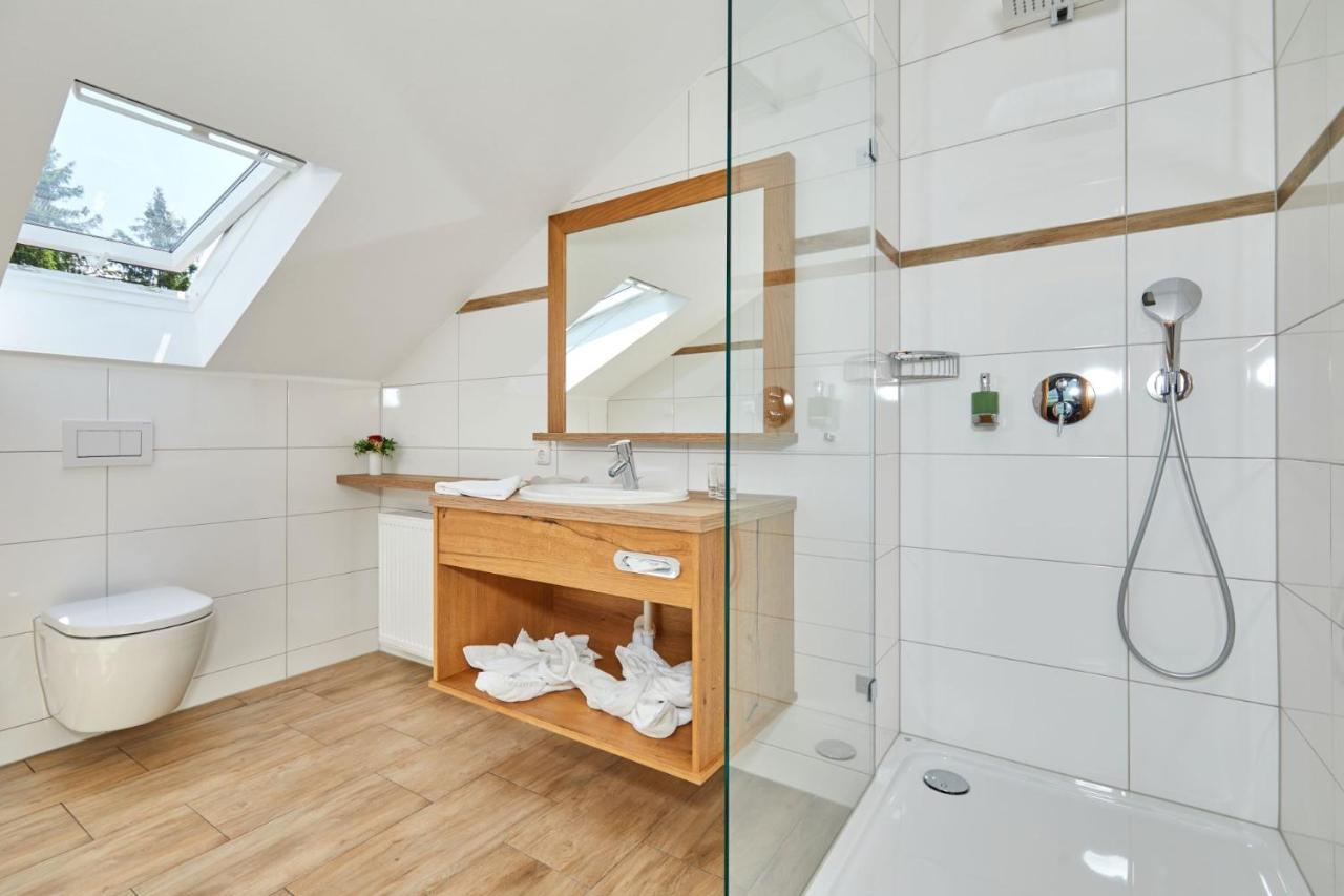 באד גויסרן Appartement Traumblick Mit Indoorpool Und Privater Sauna מראה חיצוני תמונה