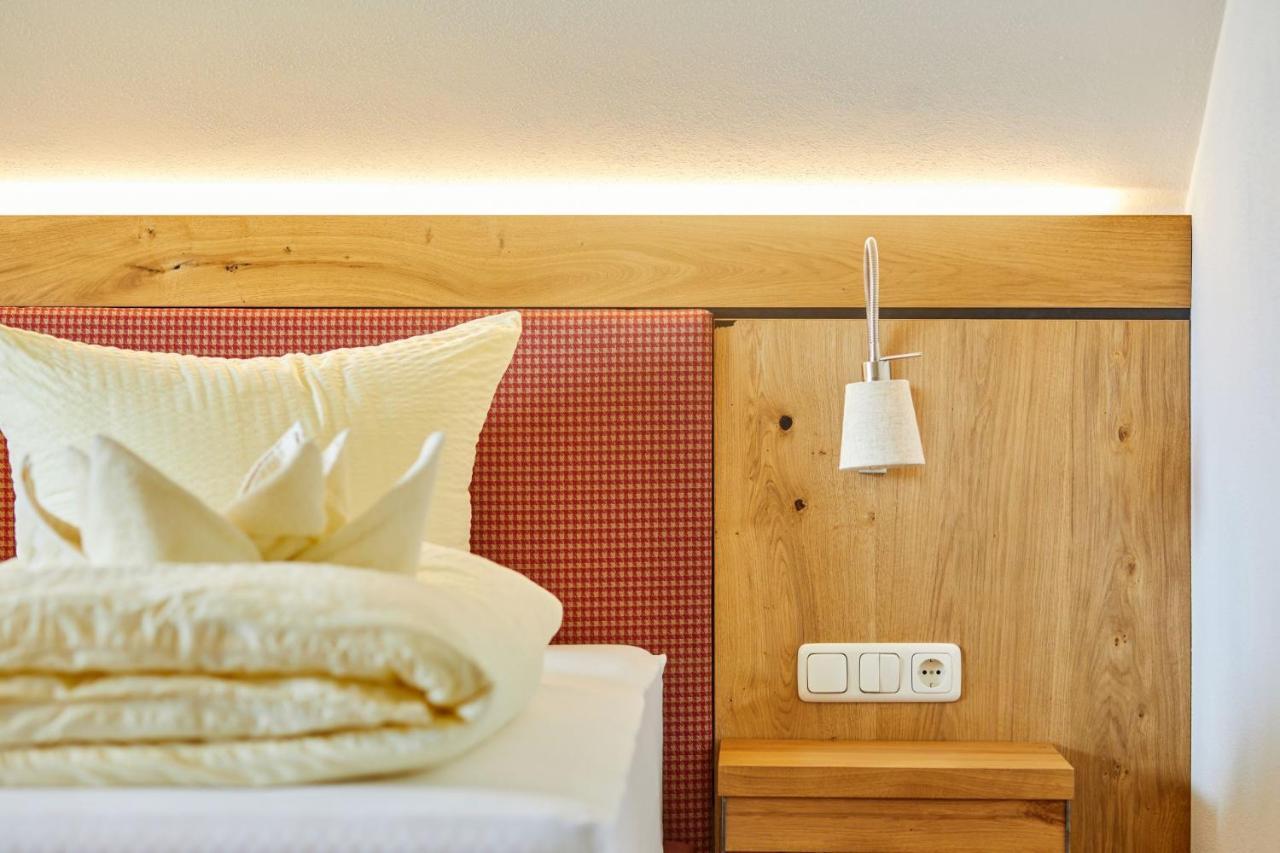 באד גויסרן Appartement Traumblick Mit Indoorpool Und Privater Sauna מראה חיצוני תמונה